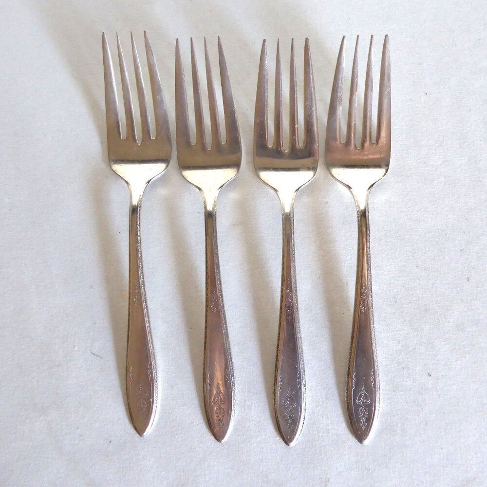 VINTAGE 1926 ROGERS BROS. ARGOSY PATTERN SILVER SALAD FORK SET OF 4